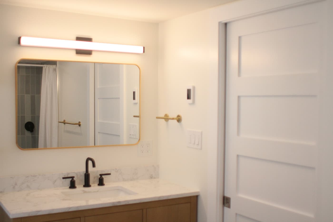 Modern bathroom with elegant fixtures.